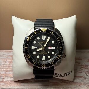 Seiko Prospex Diver's Watch (Turtle) with Black Dial, Silver Case, Black strap.